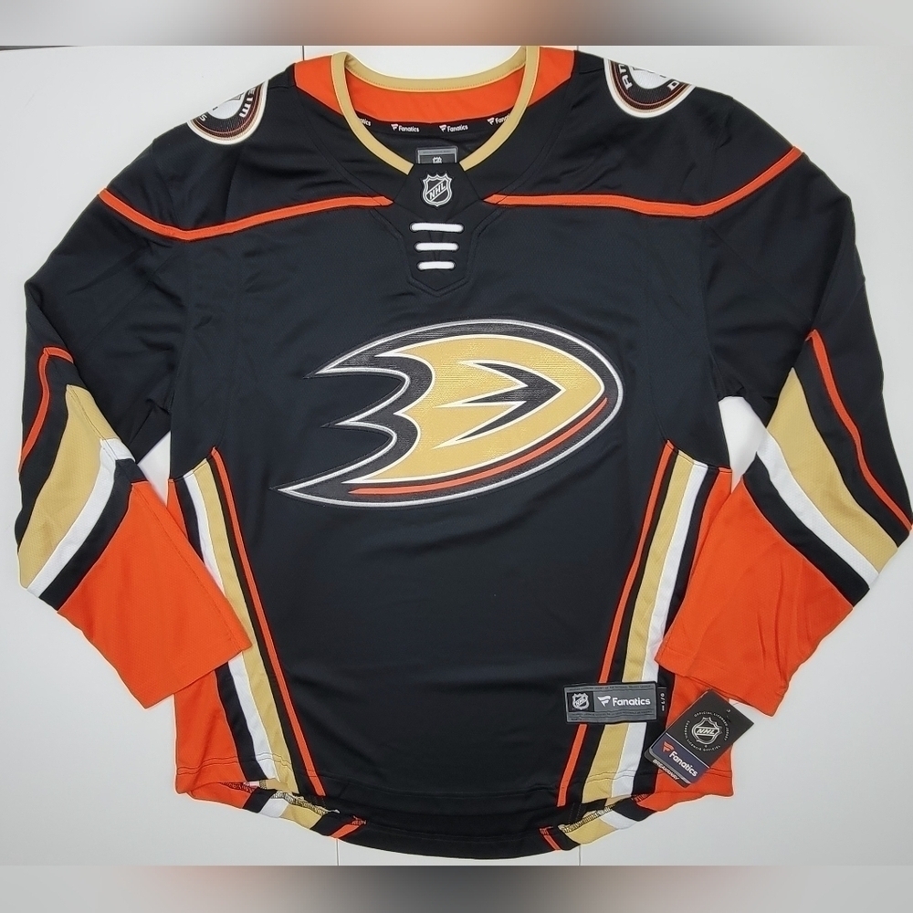 NHL Fanatics Hockey Anaheim Ducks Men's Size Large Black  Breakaway Jersey New